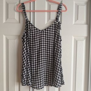V-neck tank with 2-way adjustable straps